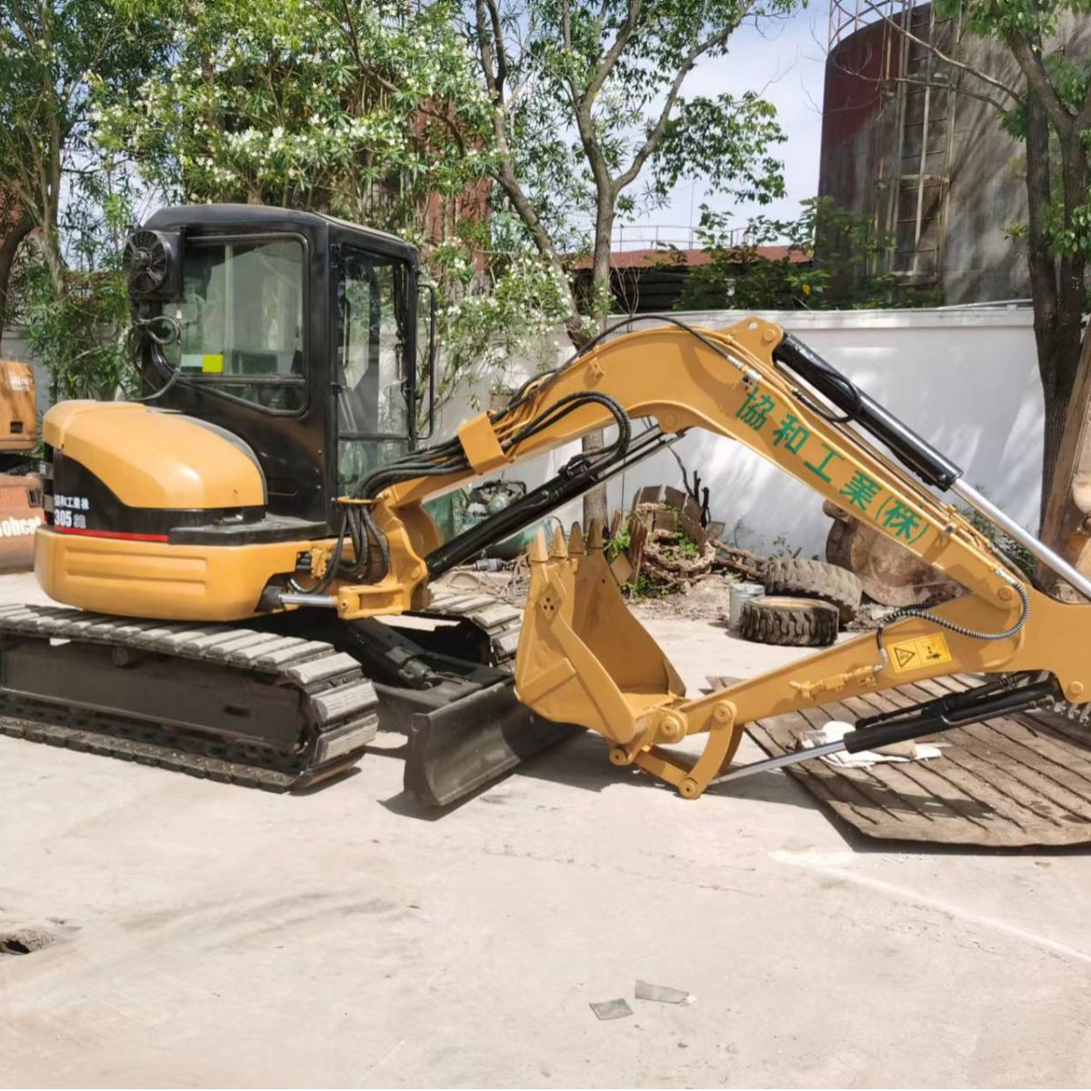 — Caterpillar 305 detail photo 3
