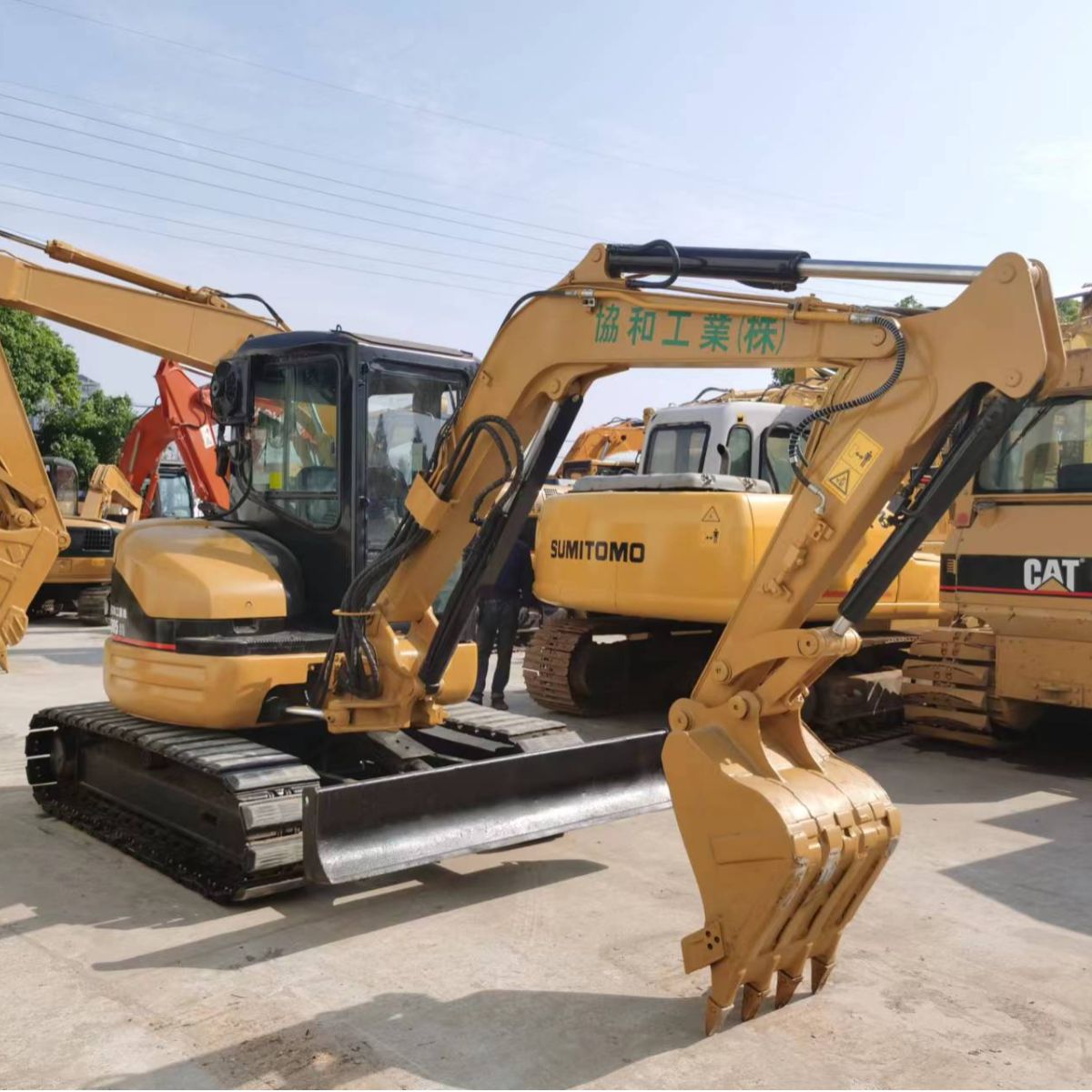 — Caterpillar 305 detail photo 4