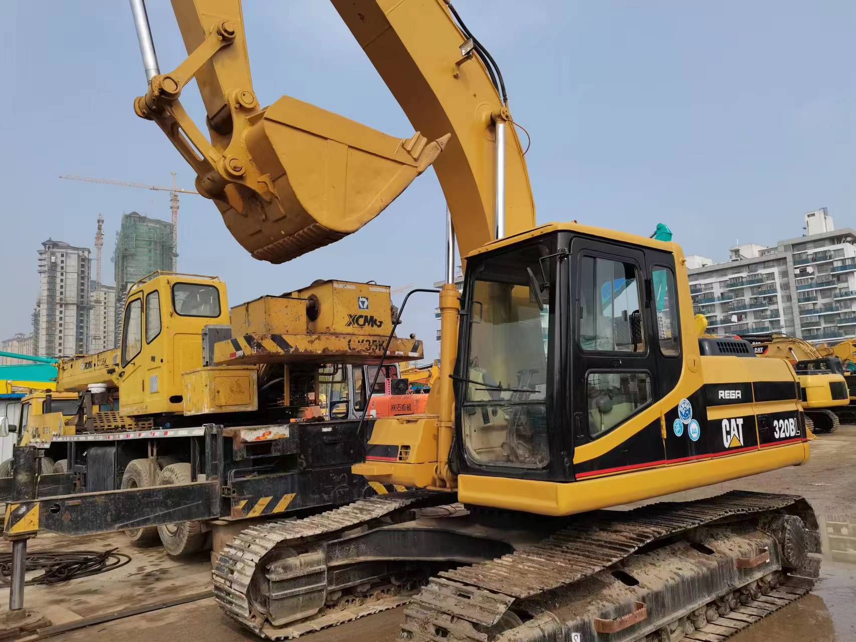 — Caterpillar 305.5E detail photo 4