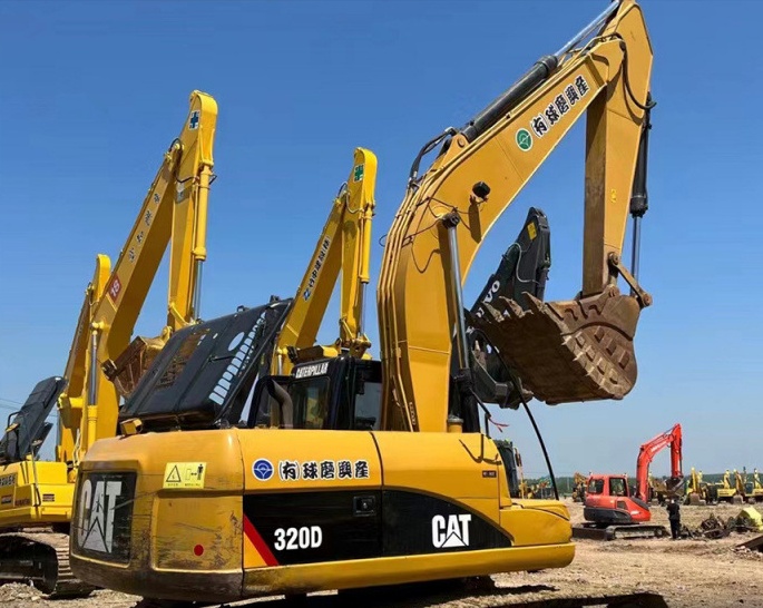 — Caterpillar 320D