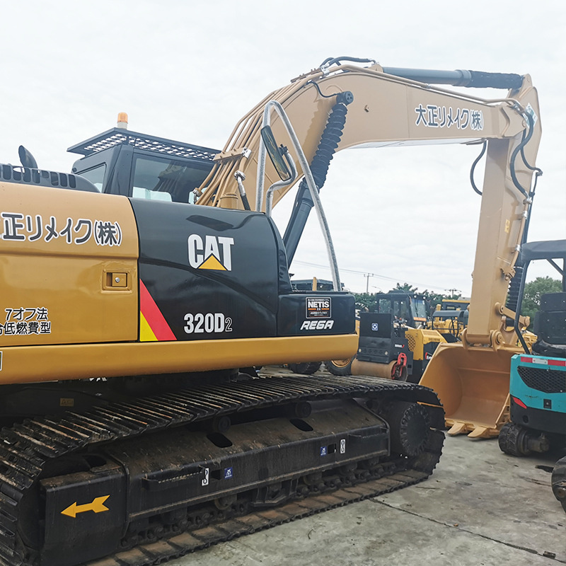 — Caterpillar 320D detail photo 3