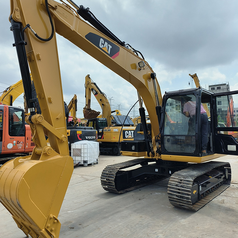 — Caterpillar 320D detail photo 3