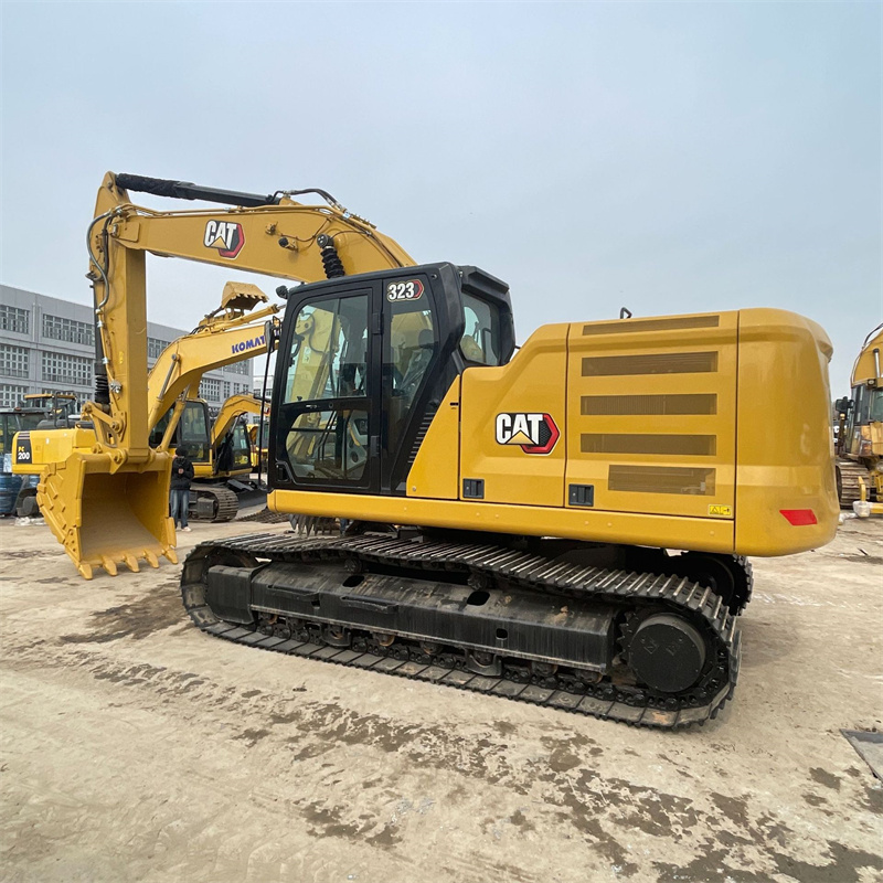 — Caterpillar 323 detail photo 2