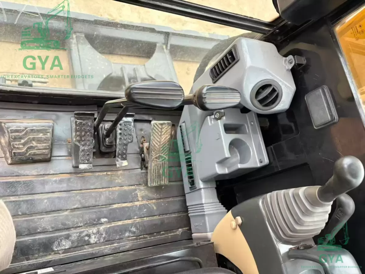 2022 Caterpillar CAT 305.5 / 305.5E2 detail photo 8